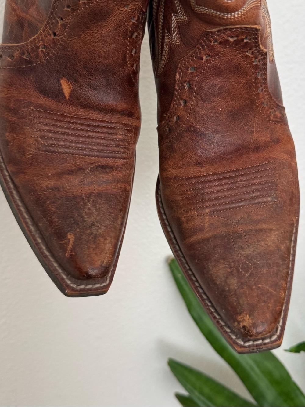 Ariat Brown Leather Western Boots - Picture 2 of 4